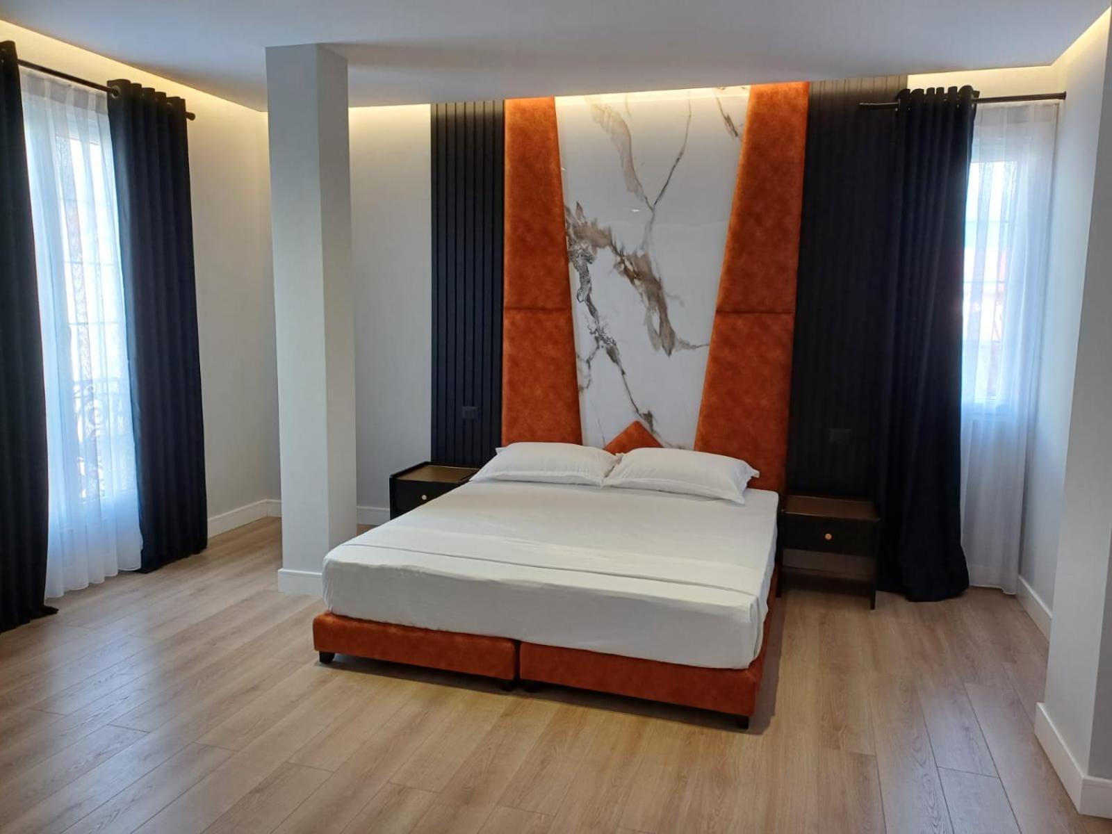 Oxygen Boutique Hotel Tiranë Luaran gambar