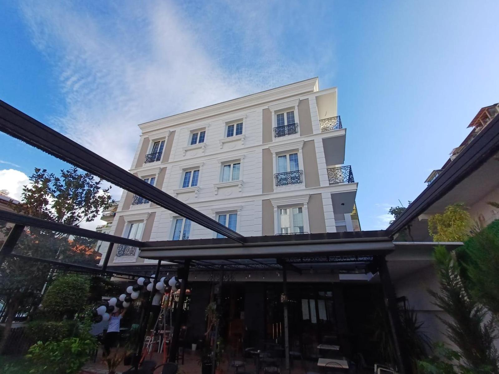 Oxygen Boutique Hotel Tiranë Luaran gambar