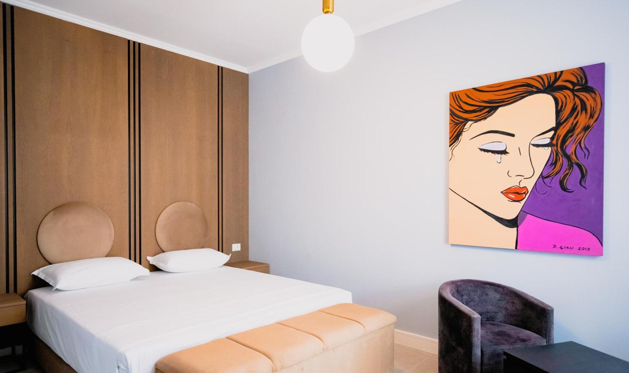 Oxygen Boutique Hotel Tiranë Luaran gambar
