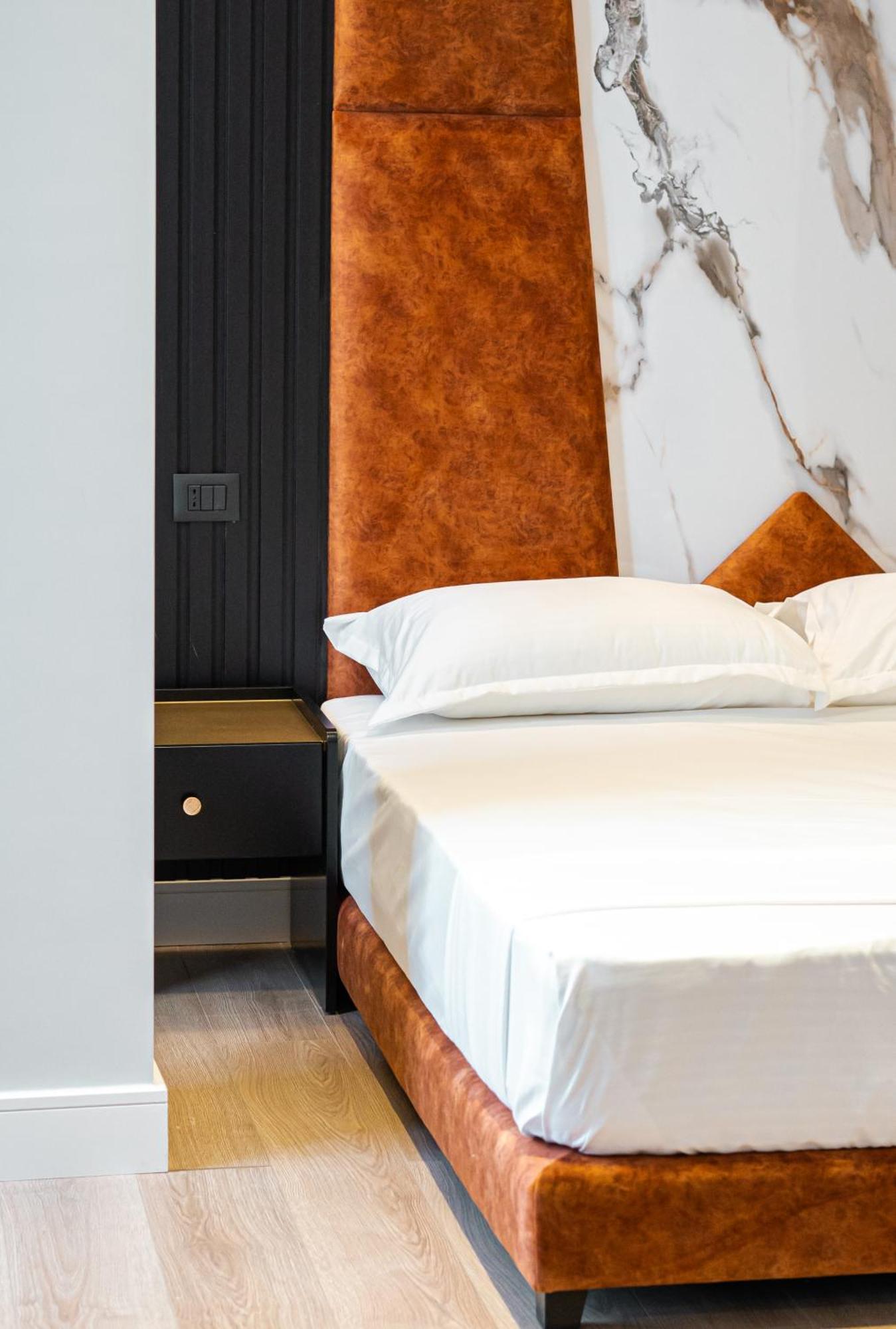 Oxygen Boutique Hotel Tiranë Luaran gambar